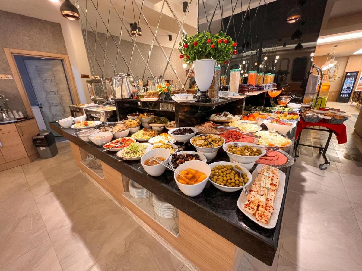 Otel Old Town Point & 4*