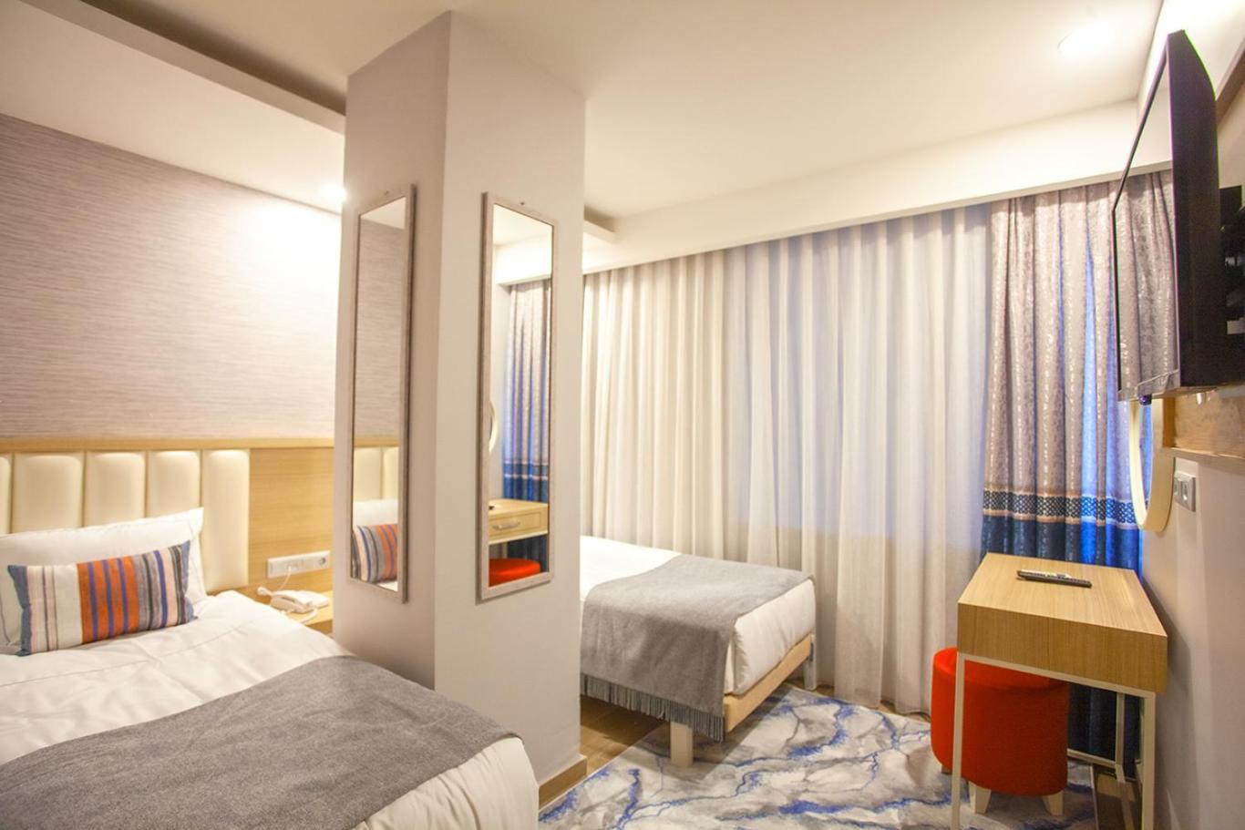 Otel Old Town Point &