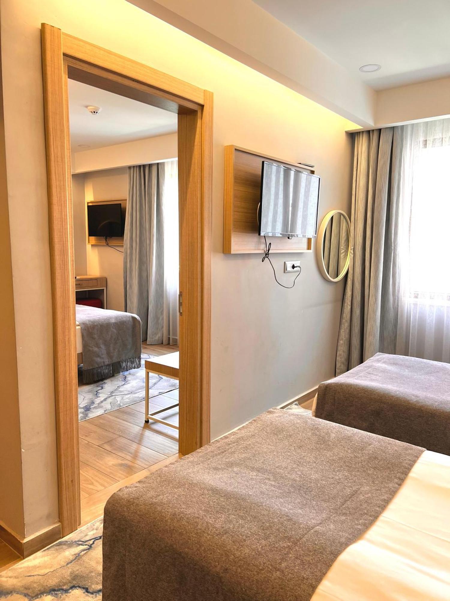 Old Town Point & Otel 4*